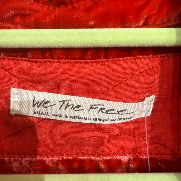 Free People We the Free Marianne Fiery Red Velvet Button Down Blouse Sz S NWT - Picture 5 of 13